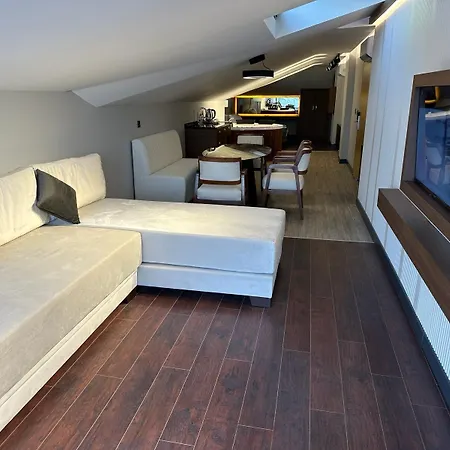 216 Bosphorus