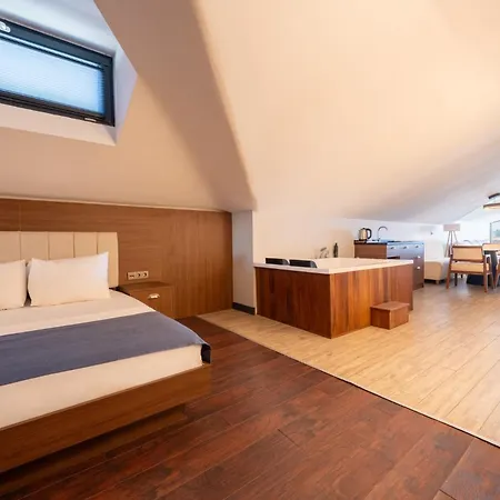 216 Bosphorus *