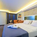 216 Bosphorus *